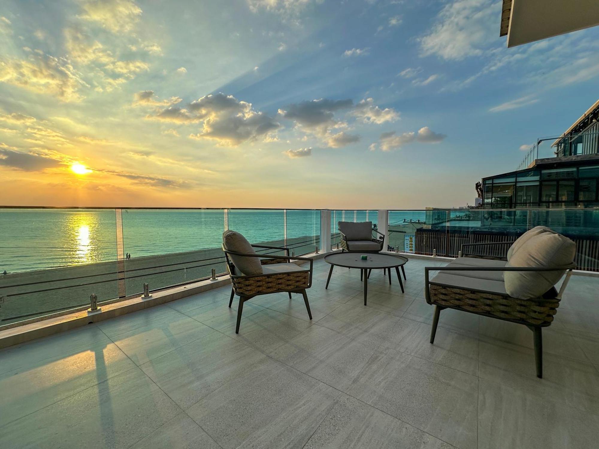 Stunning Beachfront View Luxurious Apartment 40 Jomtien pláž Exteriér fotografie